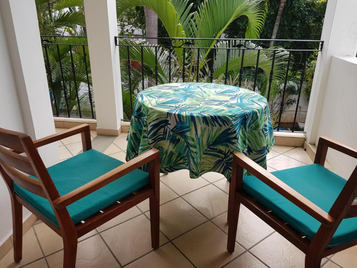 La Perla Holiday Apartments Pereybere Beach Екстер'єр фото