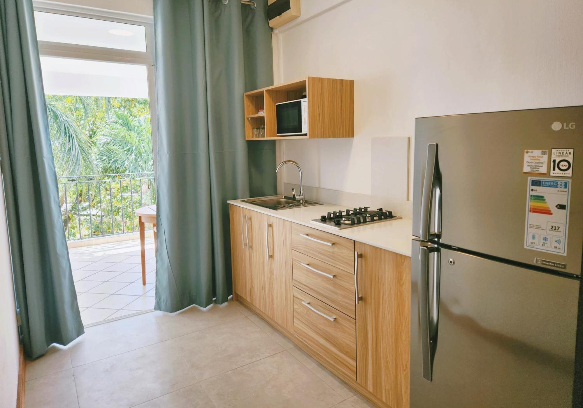 La Perla Holiday Apartments Pereybere Beach Екстер'єр фото