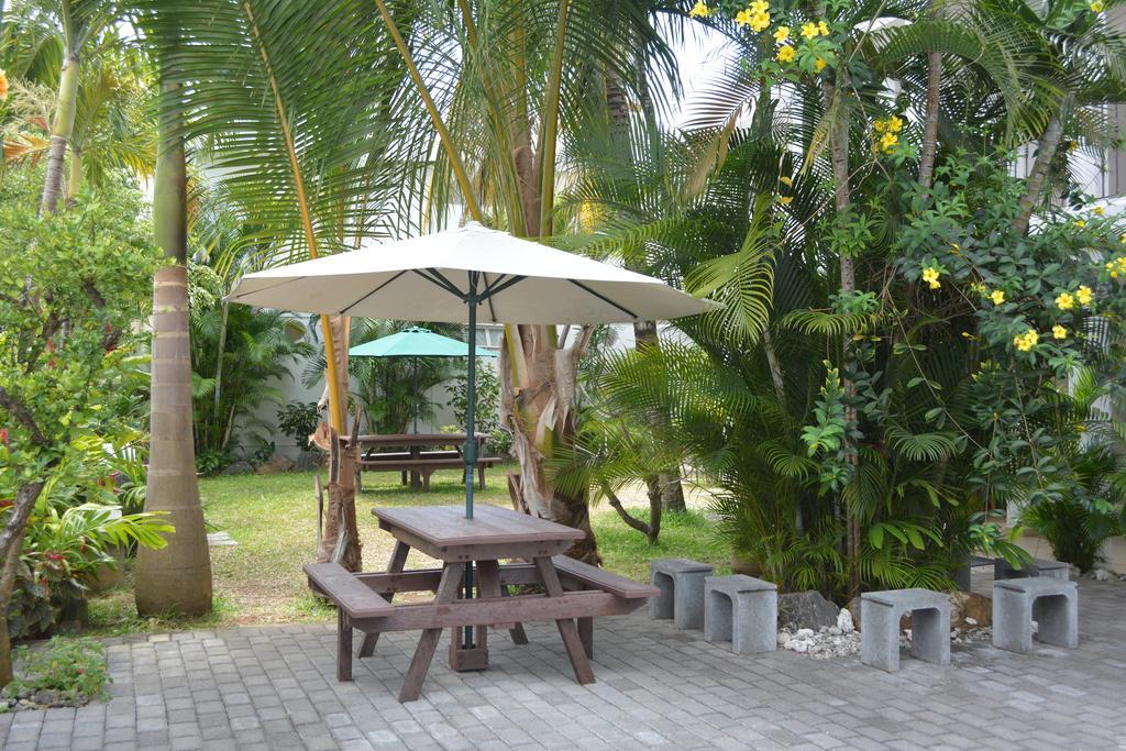 La Perla Holiday Apartments Pereybere Beach Екстер'єр фото