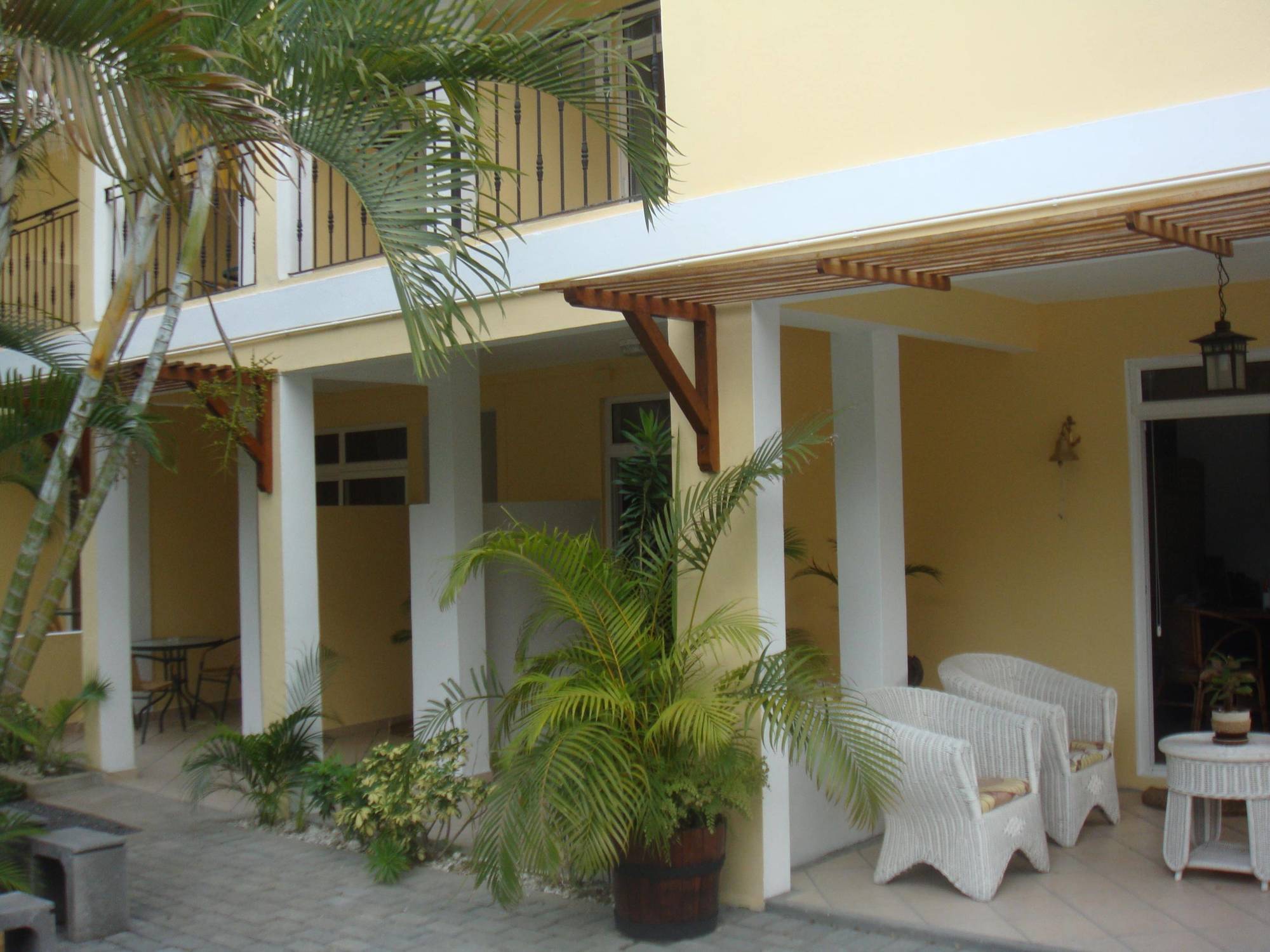 La Perla Holiday Apartments Pereybere Beach Екстер'єр фото