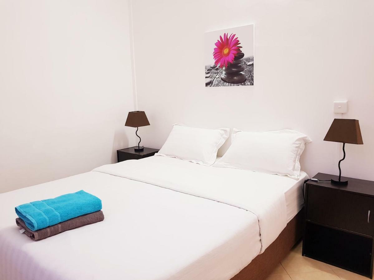 La Perla Holiday Apartments Pereybere Beach Екстер'єр фото
